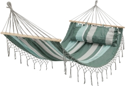 Шезлонги и гамаки