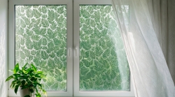 Самоклеящаяся пленка